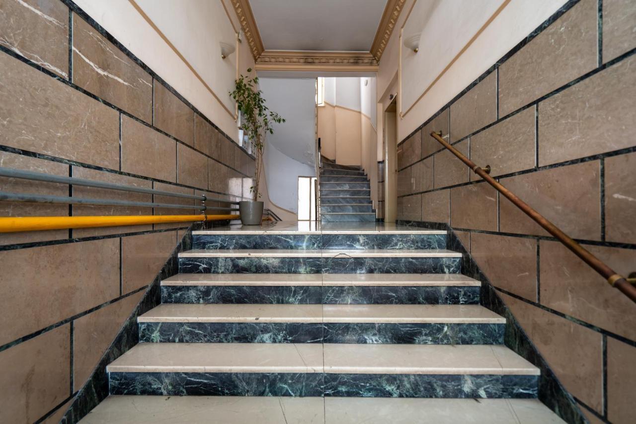 Classy Apartment In Koukaki, Walk To Metro & Acropolis Athens Exterior photo
